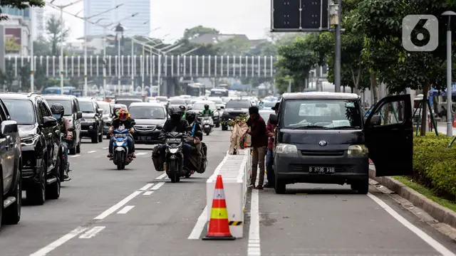 Jalur Sepeda di Jalan Sudirman-Thamrin Mulai Dipermanenkan