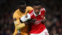 Marquinhos. Sayap kanan berusia 19 tahun ini didatangkan Arsenal pada awal musim 2022/2023 dari Sao Paulo dengan nilai transfer 3,5 juta euro. Ia diikat dengan durasi kontrak hingga akhir musim 2026/2027. Sejauh ini ia telah tampil dalam 11 laga di semua ajang dengn torehan 5 gol dan 3 assist. (AFP/Daniel Leal)