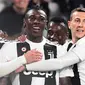 Para pemain Juventus merayakan gol yang dicetak Moise Kean ke gawang Udinese pada laga Serie A di Stadion Allianz, Turin, Jumat (8/3). Juventus menang 4-1 atas Udinese. (AFP/Miguel Medina)