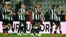 Laga antara Newcastle United melawan Liverpool berakhir imbang 3-3. (Paul ELLIS/AFP)
