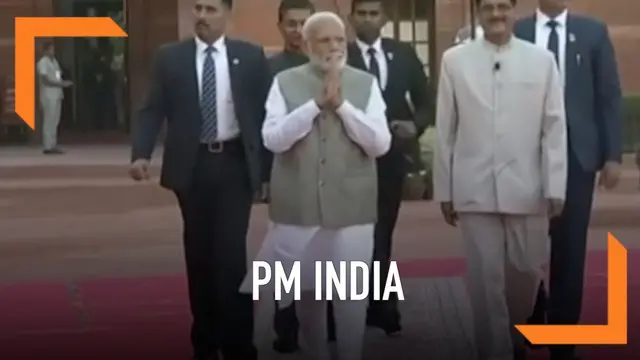 Prosesi pengucapan sumpah sebagai Perdana Menteri India kembali dijalani Narendra Modi. Setelah Partainya, Bharatiya Janata memenangi Pemilu India.