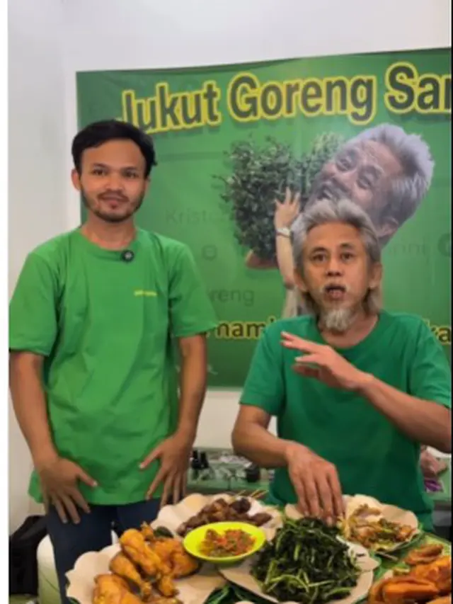 Potret Epy Kusnandar yang Selalu Ceria Bersama Karyawan (Instagram/@epy_kusnandar_official)