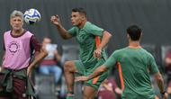 Kapten tim Fluminense, Thiago Silva jelang pertandingan melawan Chelsea di semifinal Piala Dunia Antarklub 2025. (JUAN MABROMATA / AFP)