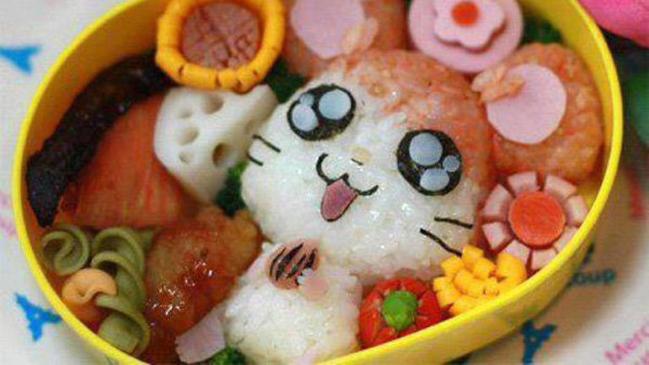 Kreatif, Bento Ini Dibentuk Seperti Tokoh Kartun