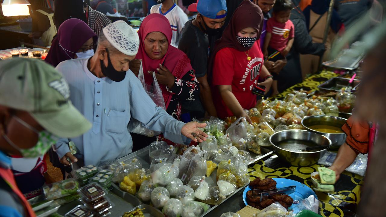Geliat Pasar di Thailand Saat Hari Pertama Ramadan