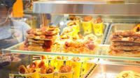 Menyantap Camilan Khas Eropa dan Pastry dari Korea dengan Sentuhan Lokal di Wetzel&rsquo;s Ptretzels dan Paris Baguette.&nbsp; foto: dok EFN