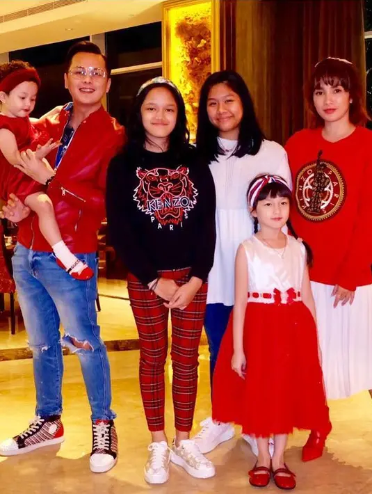 Ussy Sulistyawati dan Andhika Pratama