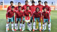 Para pemain starter Timnas Indonesia U-20 berfoto sebelum dimulainya laga matchday kedua Grup A Piala Asia U-20 2023 menghadapi Suriah U-20 di Lokomotiv Stadium, Tashkent, Uzbekistan, Sabtu (4/3/2023). (AFC/Pranit Katwal)