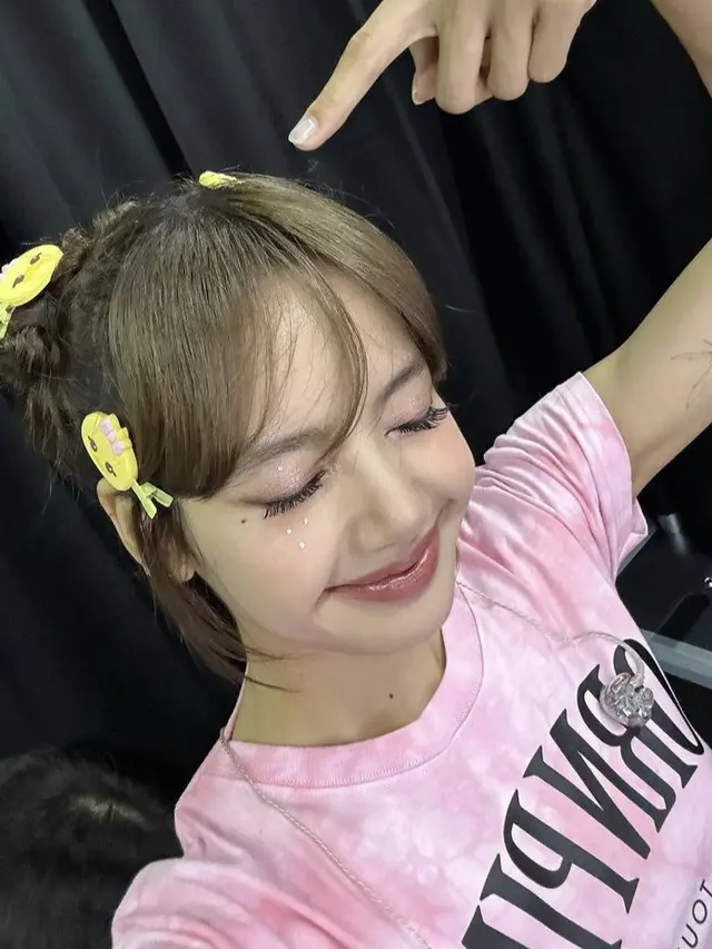 Lisa Blackpink kini tampil tanpa poni, credit: Instagram: (@lalalalisa_m)