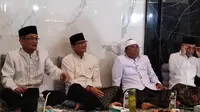 Sandiaga Uno bersama petinggi partai PPP saat berada di pondok pesantren di Kota Semarang. Foto: Lioutan6.comFelek Wahyu