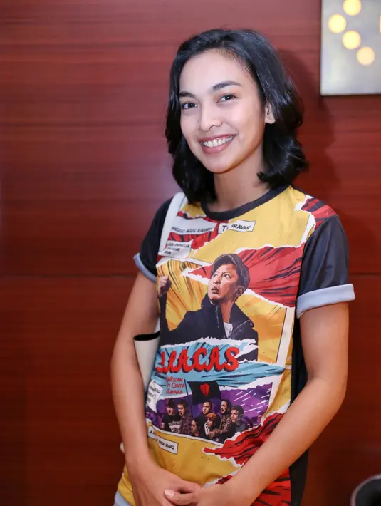 Bersama sang suami, Tika pun sempat merasa kecewa. Terlebih keduanya sudah membayangkan hadirnya seorang bayi di tengah keluarga kecilnya itu. Namun mereka berusaha untuk ikhlas menerimanya. (Adrian Putra/Bintang.com)