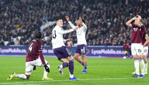 West Ham memecah kebuntuan melalui Tomas Soucek pada menit ke-50, sebelum Manchester United membalas lewat Benjamin Sesko di menit ke-90+6. (Adam Davy/PA via AP)