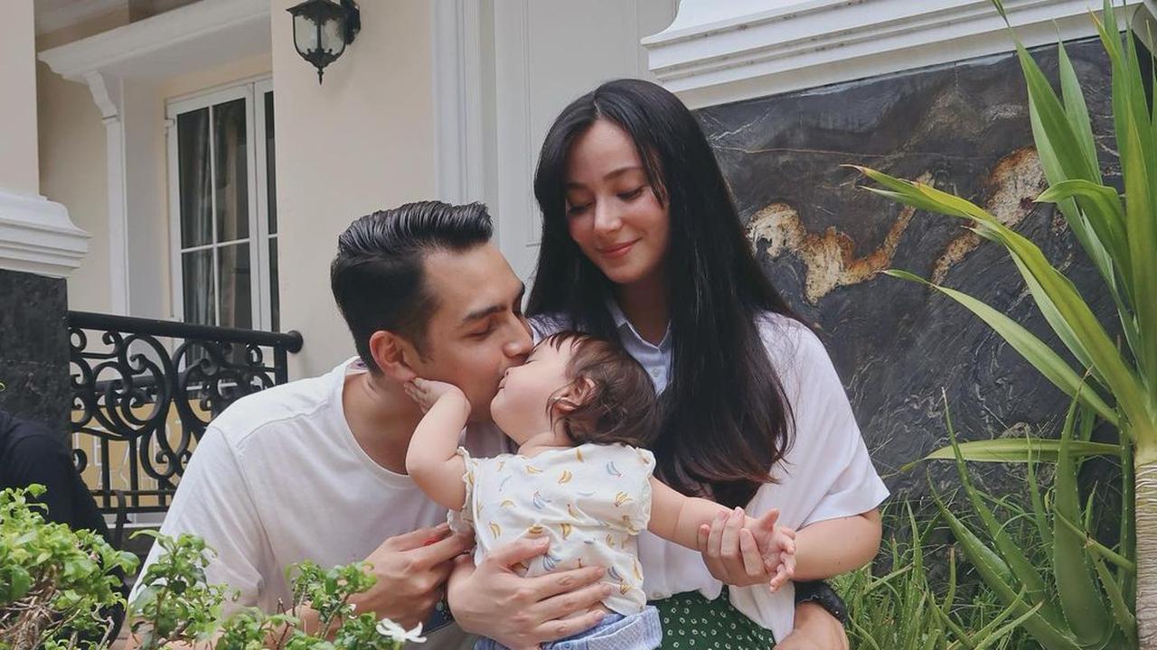 Potret Harmonisnya Rumah Tangga Asmirandah dan Jonas Rivanno