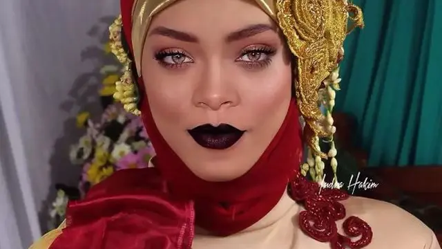 6 Editan Foto Artis Hollywood Jika Berkebaya Ini Bikin Senyum, Kocak