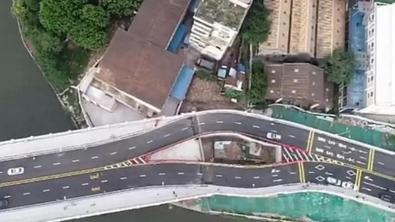 10 Tahun Tolak Pembebasan Lahan, Rumah Wanita Ini di Kelilingi Jalan