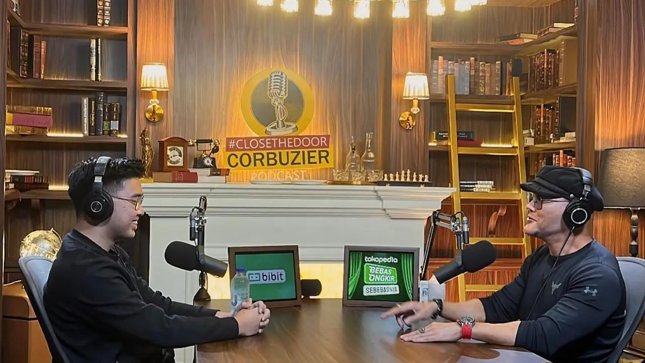 Timothy Ronald bersama Deddy Corbuzier