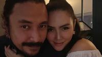 Ello dan Cindy Maria (https://www.instagram.com/p/CX6E2Q1BwEy/)