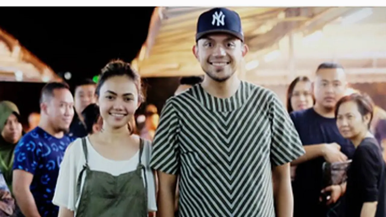 [Bintang.com] Rina Nose dan Fakhrul Razi
