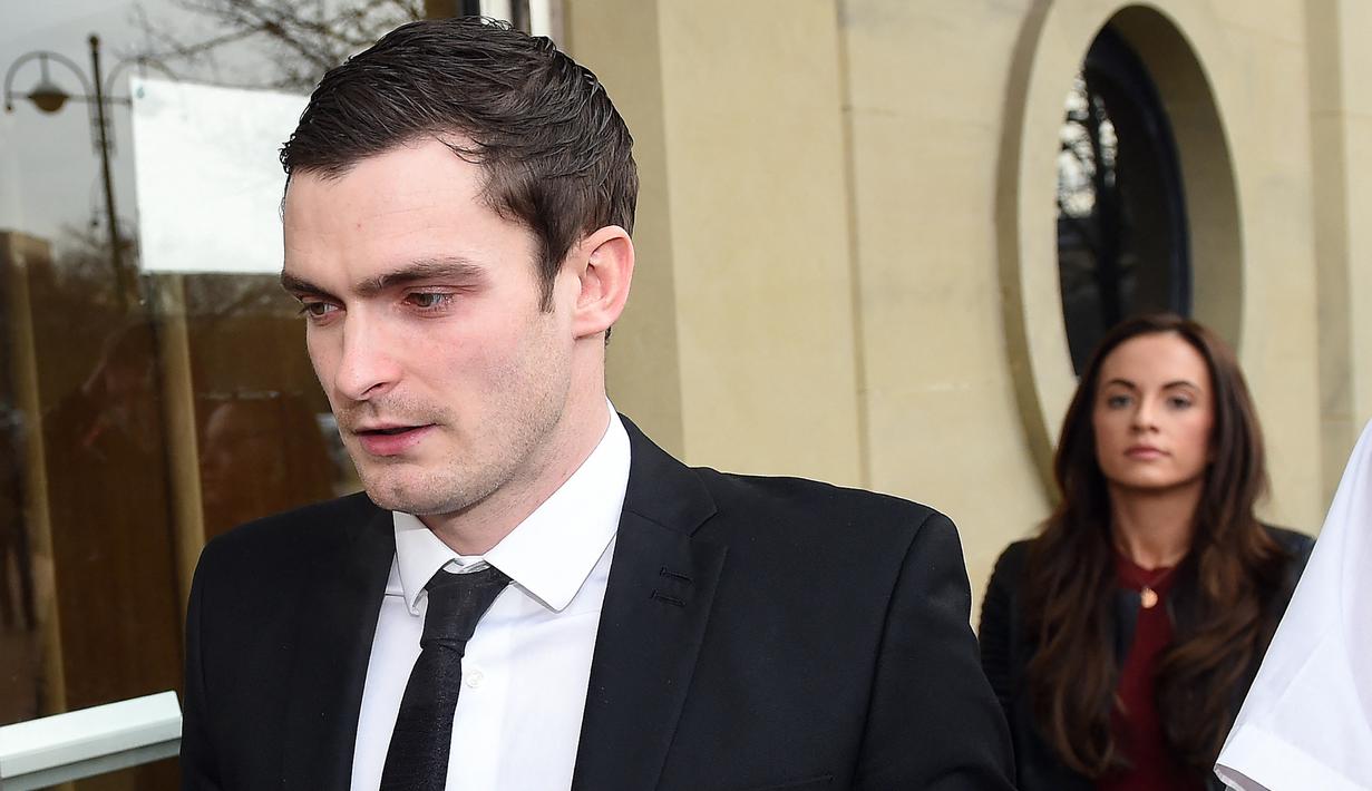 Adam Johnson. Mantan pemain Manchester City ini divonis hukuman penjara selama 6 tahun akibat kasus pelecehan seksual terhadap seorang fans di bawah umur berusia 15 tahun di Country Durham pada 2016. Saat itu ia tengah menjadi pemain andalan Sunderland di Premier League. (AFP/Paul Ellis)