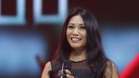 Anggun C. Sasmi memulai kariernya saat ia menetap di London. Setelah itu, ia pindah ke Perancis dan direkrut oleh Columbia Records. (Bambang E. Ros/Bintang.com)