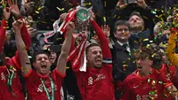 Sejak pertama kali digulirkan pada musim 1960/1961, Piala Liga Inggris yang beberapa kali berganti nama mengikuti label sponsor sebagai penyelenggara telah menghasilkan 23 klub sebagai juara. Tercatat beberapa klub menjadi pengoleksi terbanyak ajang yang sejak 2017/2018 dikenal dengan Carabao Cup karena disponsori oleh produk minuman Carabao Energy Drink. Berikut daftar 5 klub dengan raihan trofi Piala Liga Inggris terbanyak sepanjang sejarah. (AFP/Glyn Kirk)