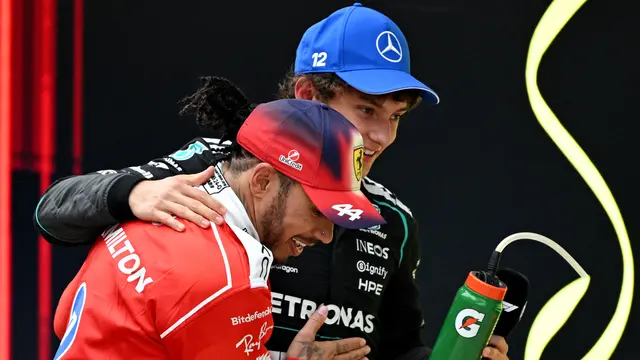 Kimi Antonelli dan Lewis Hamilton
