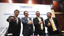Ki-ka: Mantan Dirut Bank Mandiri Budi G Sadikin, Dirut terpilih Kartika Wirdjoatmodjo, Mantan Direktur Sentot A Sentausa dan Direktur terpilih Rico Usthavia Frans usai konpers RUPS Tahunan Bank Mandiri, Jakarta, Senin (21/3). (Liputan6.com/Angga Yuniar)