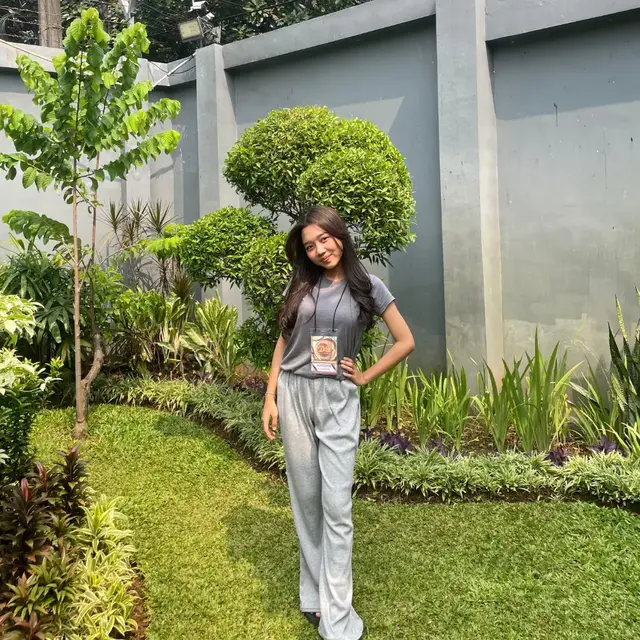 Khinan Nabila peserta Dangdut Academy 8
