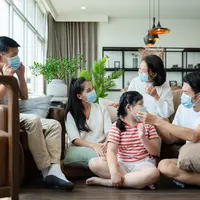 Dua Kali Lebih Peduli Dengan Keluarga dan Lingkungan Bersama Tropical / copyright shutterstock