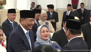 Sjafrie Sjamsoeddin ditunjuk Presiden Prabowo Subianto menjadi Menteri Pertahanan. Pelantikan menteri Kabinet Merah Putih Prabowo-Gibran digelar pada Senin (21/10/2024). (tangkapan layar youtube sekretariat presiden)