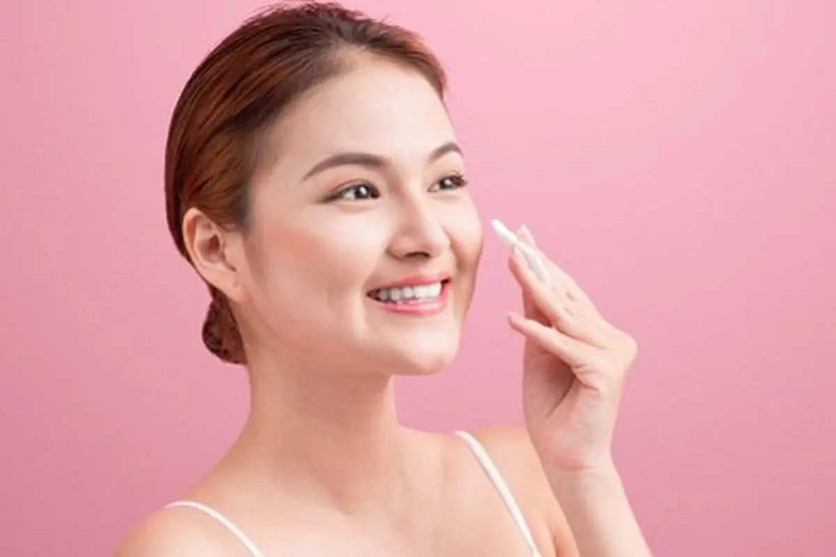 Ladies, kopi bermanfaat cerahkan kulit/copyright: thinkstockphotos.com