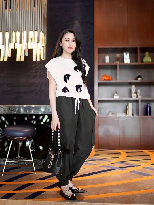 (Instagram/sandradewi88)