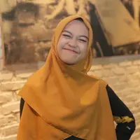 Adik Okie Setiana Dewi itu menjadikan media sosial Instagram sebagai ajang pelampiasan menyalurkan aspirasinya. Seperti gayanya, dalam film itu Ria Ricis diplot sebagai cewek petakilan dalam gengnnya. (Andy Masela/Bintang.com)