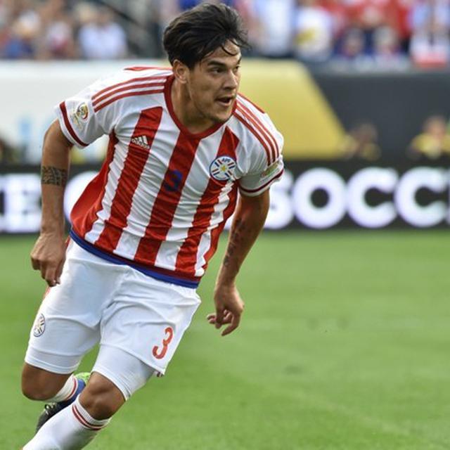 Ac Milan Dapatkan Bek Timnas Paraguay Dunia Bola Com
