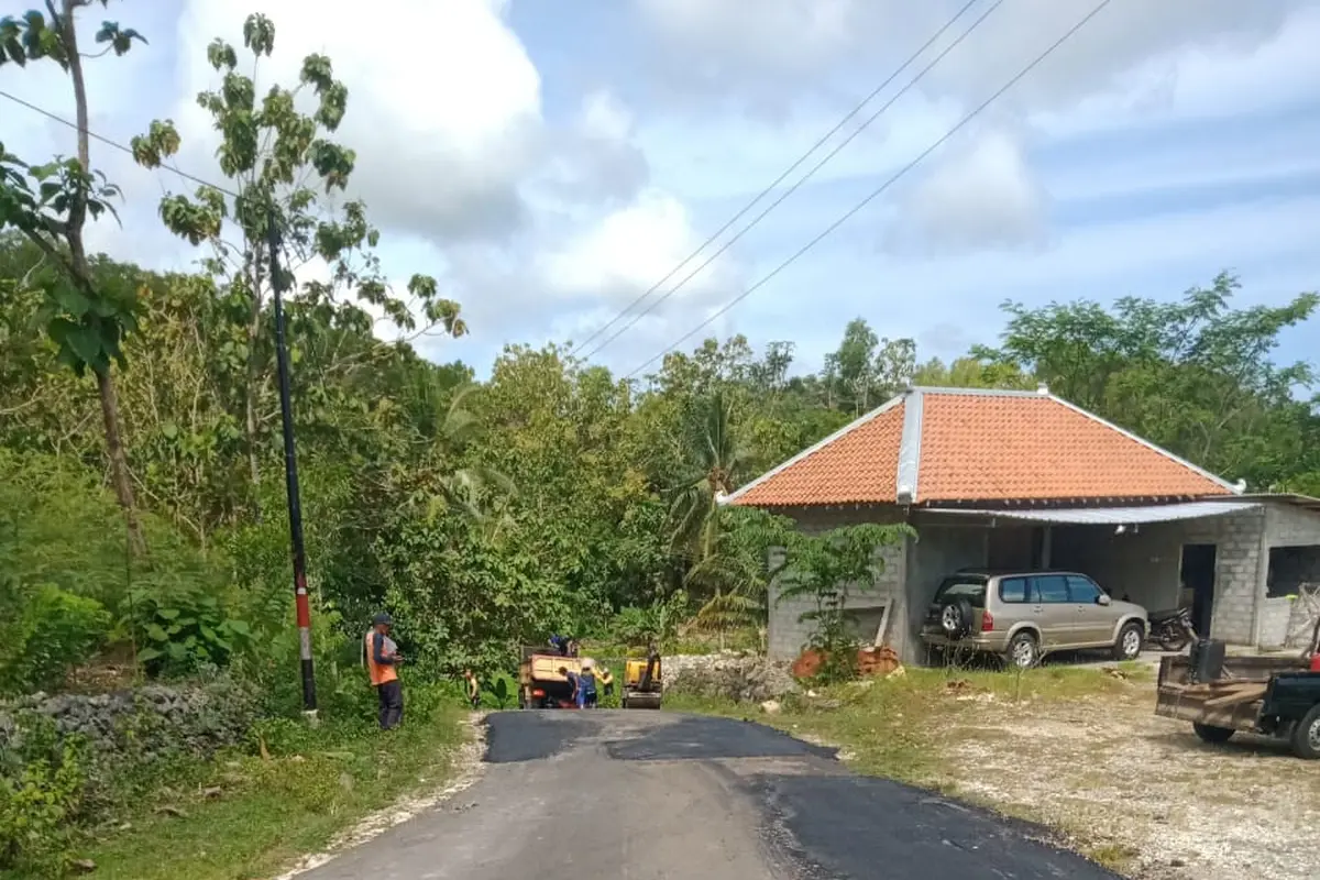 Perbaikan jalan Kepek-ngobaran