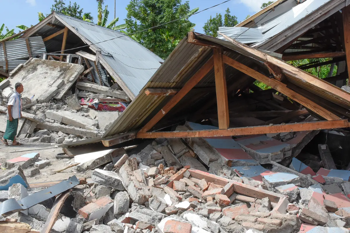 Gempa bumi kembali menggetarkan Indonesia di akhir pekan Sabtu (2/12/2023). Hingga pukul 19.30 WIB, ada dua kali gempa hari ini terjadi di waktu dan wilayah berbeda.