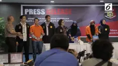 Direktur First Travel, Andika Surachman, beralasan harus berutang karena pihaknya sedang mengalami masalah internal perusahaan.
