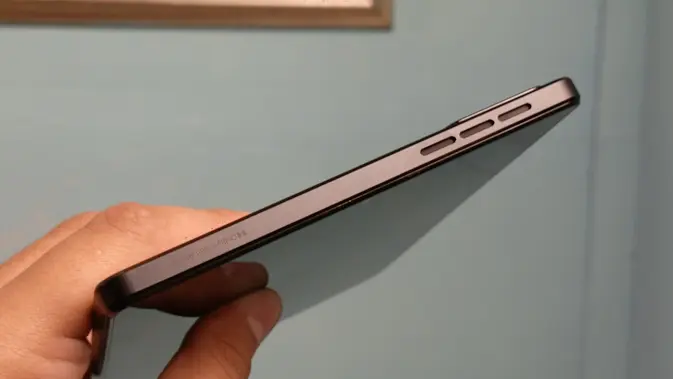 <p>Hands-on (Atas) Lenovo Legion Tab (Eclipse Black) saat acara pengenalan di Jakarta. Liputan6.com/Matahari Kartika Purusakara.</p>