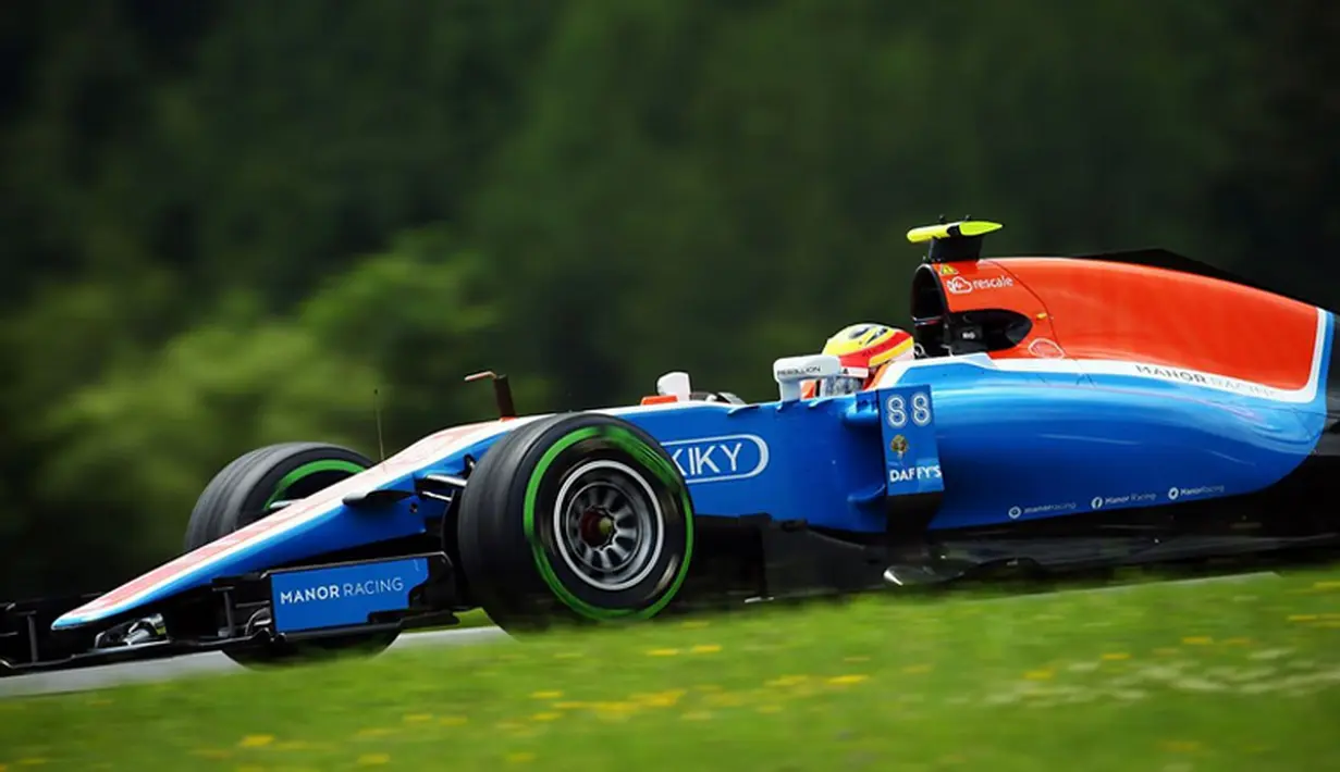Pebalap Manor Racing asal Indonesia, Rio Haryanto, mencatat waktu 1 menit 08,026 detik saat kualifikasi F1 GP Austria, Minggu (3/7/2016). (Bola.com/Twitter/Manorracing)