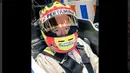 Rio Haryanto di kokpit mobil MRT05 bernomor 88 Manor Racing jelang tes pramusim di Sirkuit Catalunya, Barcelona, Spanyol, Kamis (24/2/2016). (Bola.com/Rio Haryanto Media)