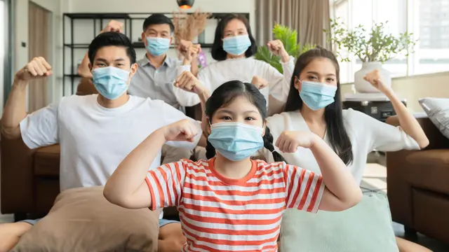 Sederet Kebiasaan Baik Pasca Pandemi yang Masih Diterapkan Orang Tua untuk Menjaga Anak dan Keluarganya