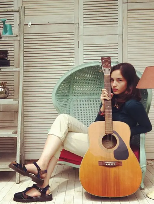 Chelsea Islan. (via instagram/@chelseaislan)