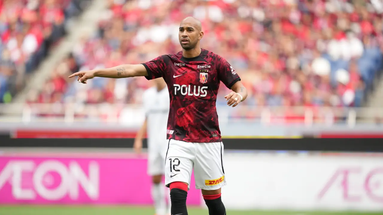 Pemain Urawa Red Diamonds, Thiago Santana