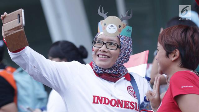 Suporter Berbagai Negara Menyatu di Stadion Utama GBK