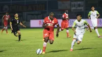 Persija Jakarta unggul 1-0 atas Persipasi Bandung Raya (PBR) berkat gol Kenmogne pada masa injury tim babak pertama, Kamis (19/11/2015).