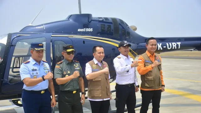 Agus Fatoni Tinjau Lokasi Karhutla dengan Helikopter