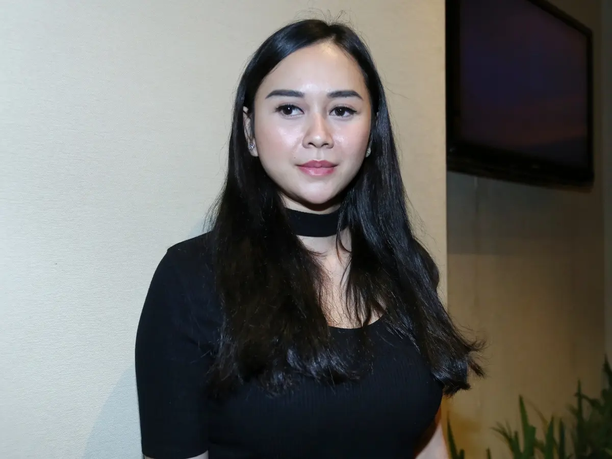 Reaksi Aura Kasih Tonton Video Mesum yang Disebut Mirip Dirinya -  Entertainment Fimela.com