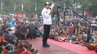 Capres nomor urut 3, Ganjar Pranowo saat menghadiri kampanye di Lapangan Kedungkandang Selatan, Malang, Jawa Timur, Selasa (20/1/2024). (Liputan6.com.Achmad Sudarno)