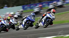 Pembalap Indonesia berjaya di ajang Yamaha ASEAN Cup Race (YACR) yang dihelat di Sirkuit Sentul, Bogor (7/12/2014). (Liputan6.com/Helmi Fithriansyah)