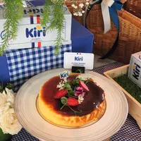 Sahabat Fimela, temukan kelezatan Kiri Cream Cheese asal Prancis dan tips menakjubkan untuk memaksimalkan cita rasa hidanganmu! (Kiri)